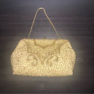 Vintage John Wanamaker beaded wrist‎ bag